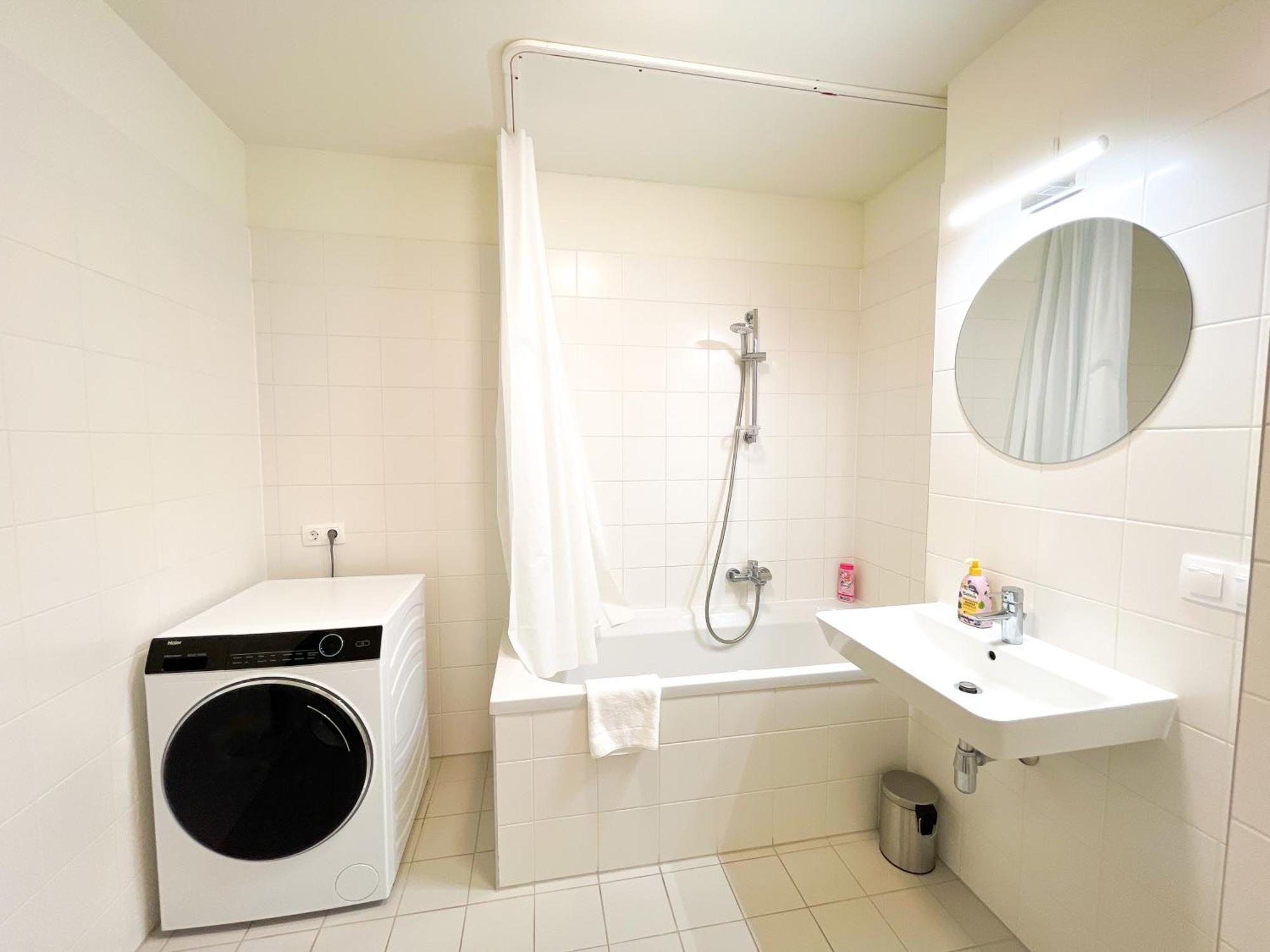 Whats-App Self-Check-In - 1Br Apartment, Near Airport,15 Min To Center Vienne Chambre photo